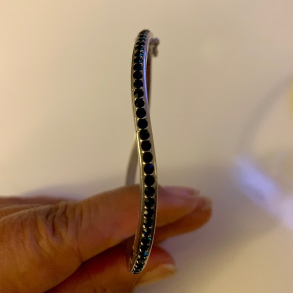 Sole Society Gold tone & Glass Stone Bracelet - Picture 5 of 8